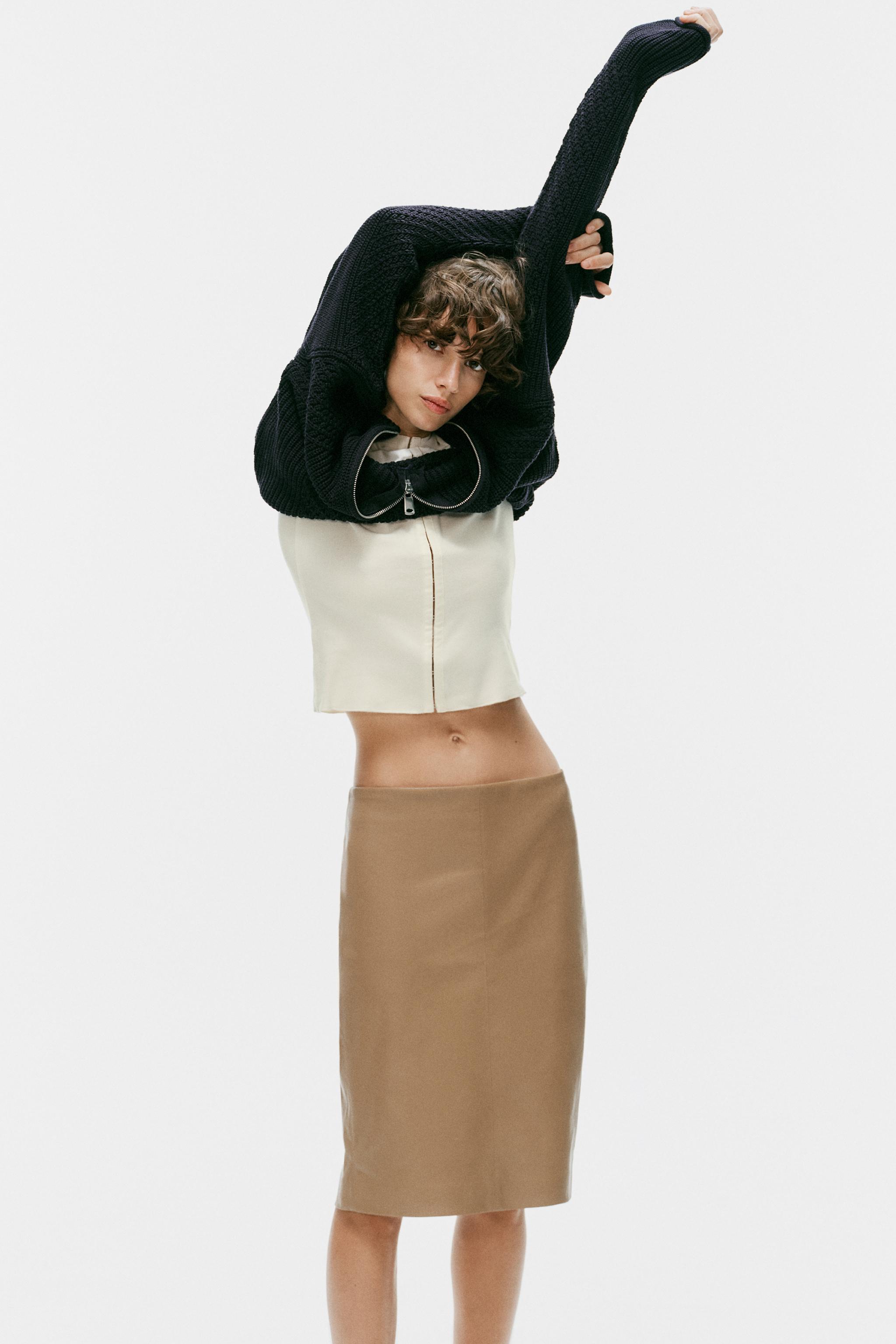 JUPE MI-LONGUE
